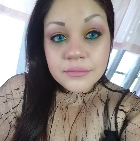 Meet your Posher, PUERTORICAN_GIRL_POSHER - Picture 3 of 3